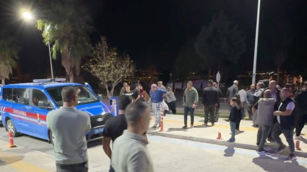 aydinda cocuklar nedeniyle aileler arasinda silahli kavga 2 yarali esOfP8gV.jpg