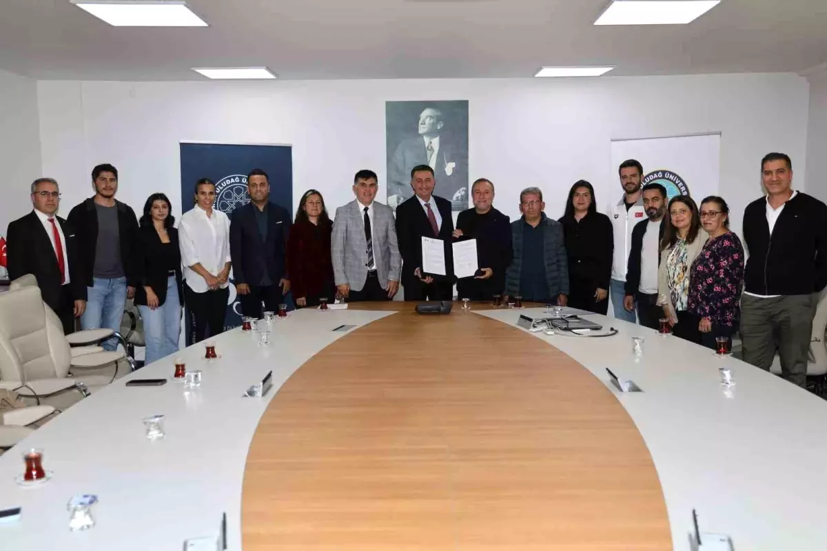 bursa uludag universitesi ve tossfedden ozel sporculara destek protokolu sutWx9C5.jpg