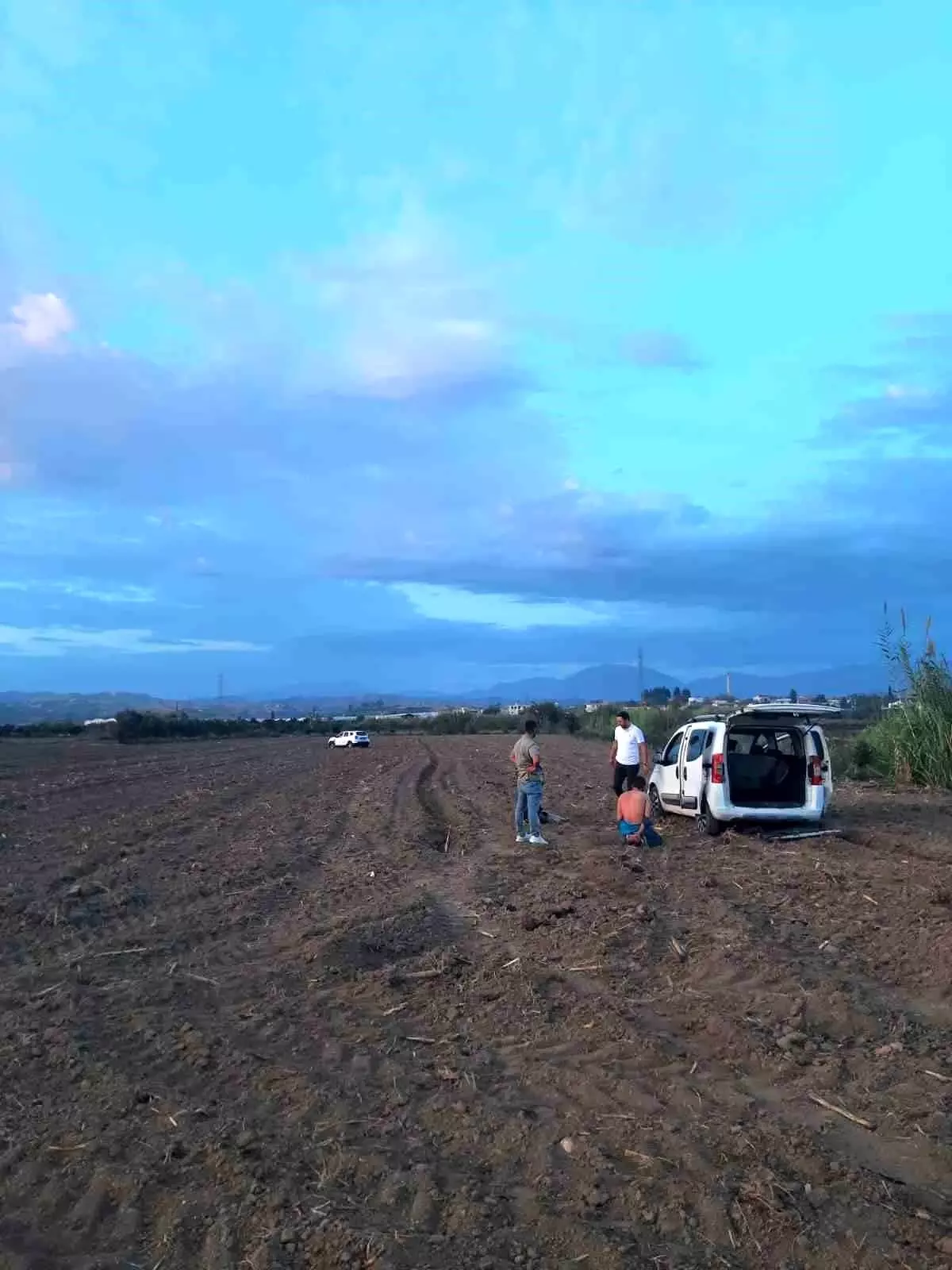 uyusturucu ve hirsizlik sebekesi cokertildi FwJnr7fq.jpg