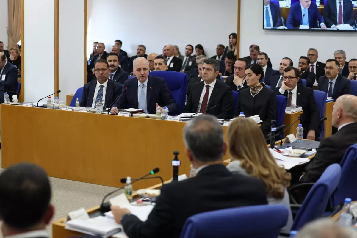 tbmmde gergin anlar UeIuhffs.jpg