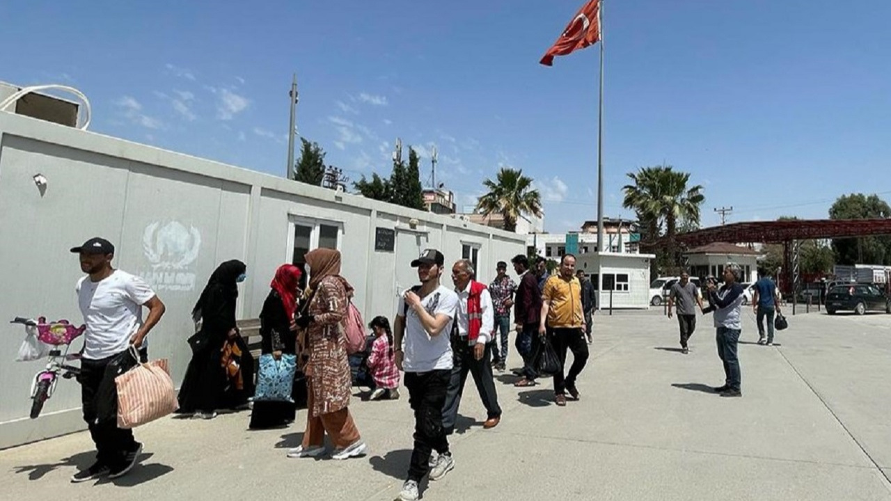 Ülkesine dönen Suriyeli sayısı belli oldu! Bakan Çiftçi açıkladı