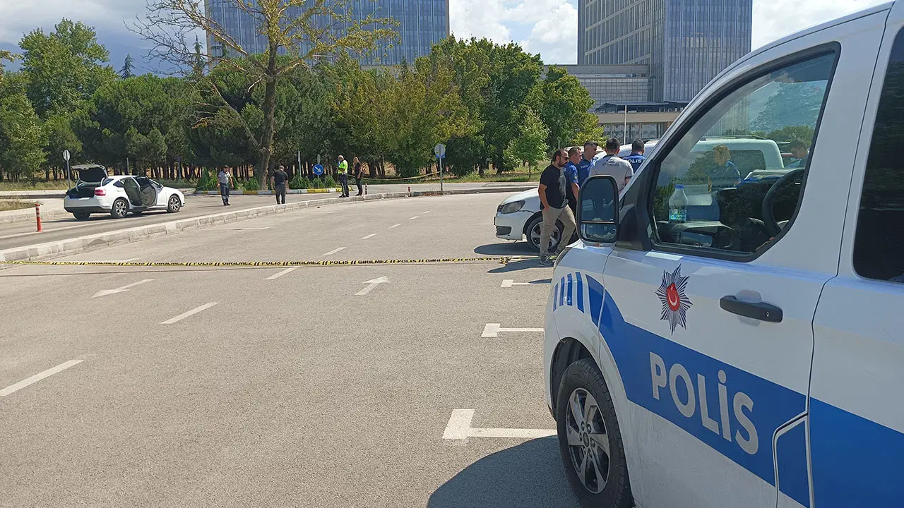 Bursa adliyesinde silahla ates acildi 5 gozalti 18TzzEPW