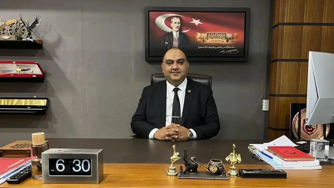 AKP’ye geçeceği iddia edilen vekilden dikkat çeken hamle: Paylaşımları sildi, telefonlara çıkmıyor