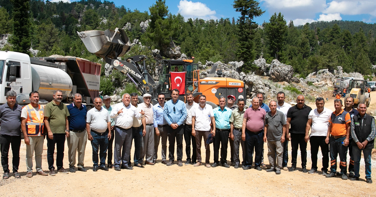 Mersin Gülnar’da 50 yıllık yol sorunu çözüldü