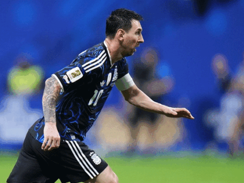 Messiyi kimse durduramiyor yari finalde yildizlasti q9aO95SI